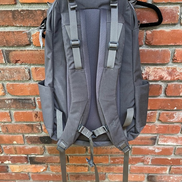 MYSTERY RANCH Gray Backpack - Picture 9 of 10